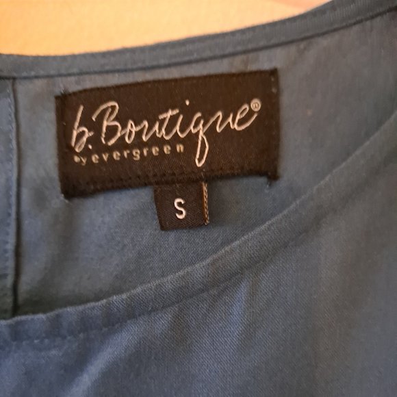 B Boutique Blue Viscose Crewneck Long Sleeve Blouse Top with a back button - S - Picture 10 of 11